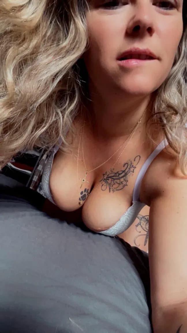 Bella_gwen – MYM creator