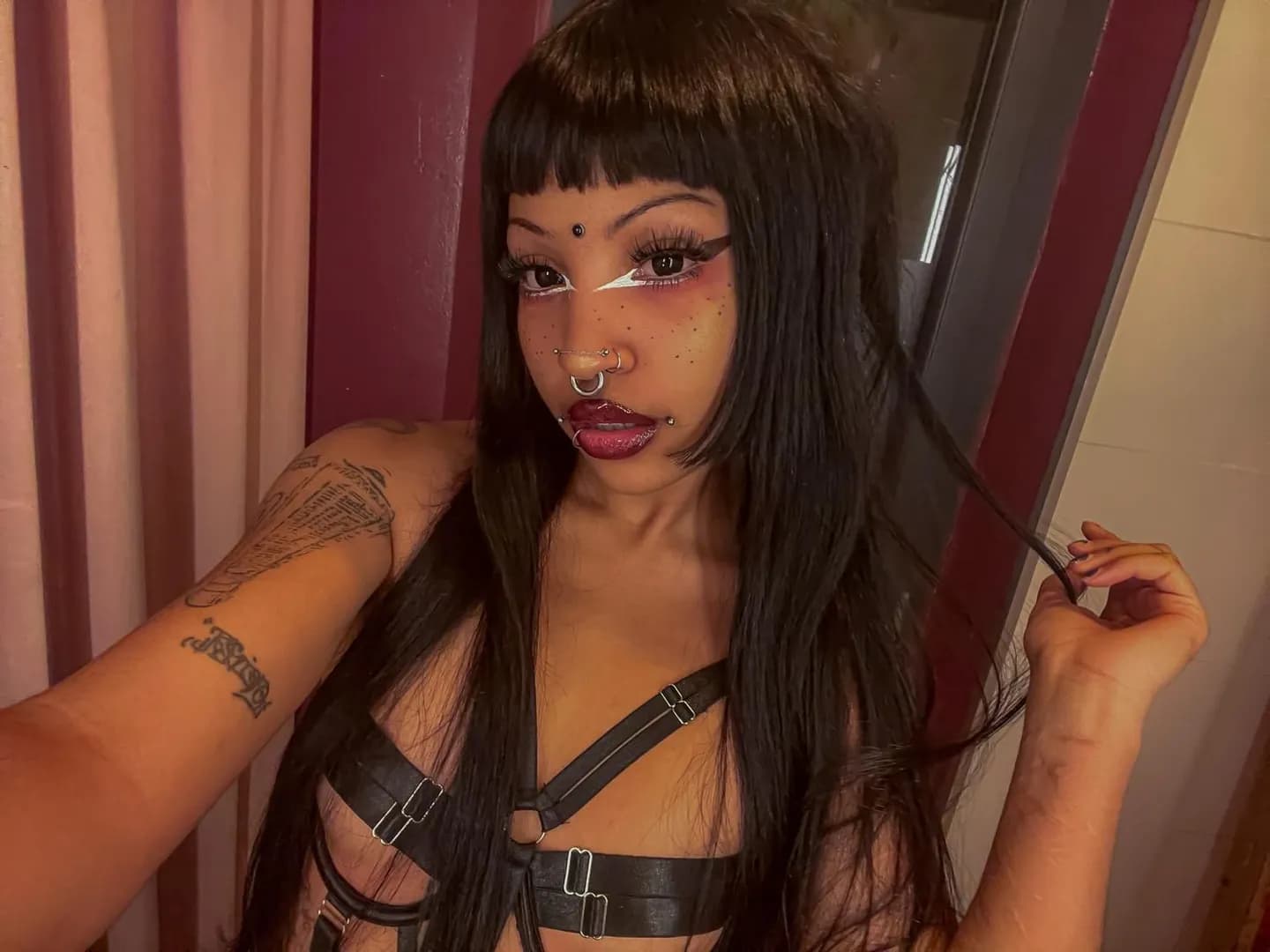 Bloodyonyx – MYM creator