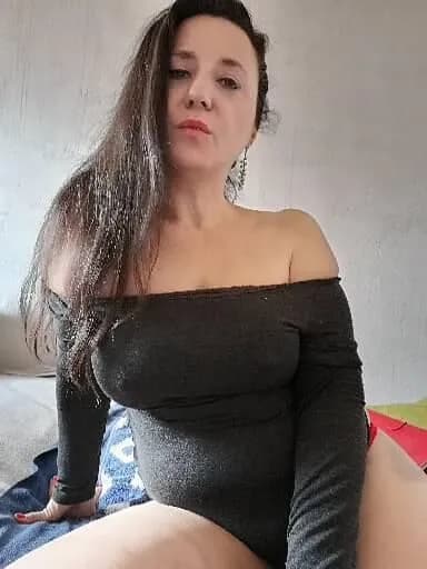 Chatte-poilue-xl – MYM creator