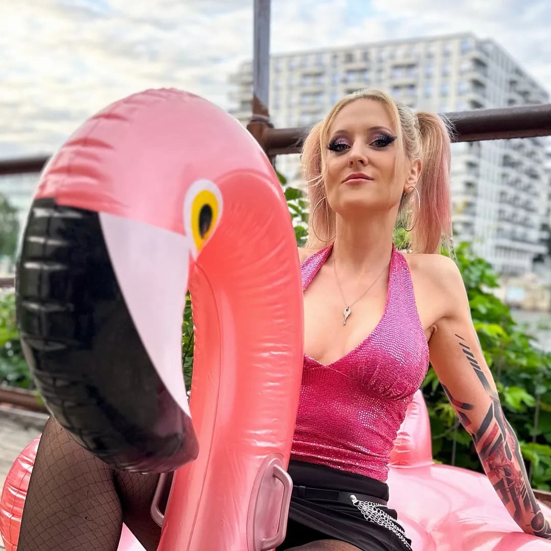 Cherryberlin – MYM creator