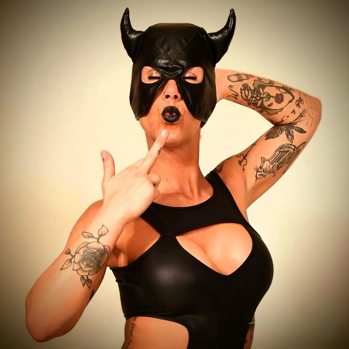 Deviliisch16 – MYM creator