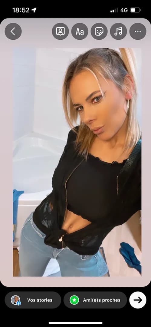 Karo_lyon – MYM creator