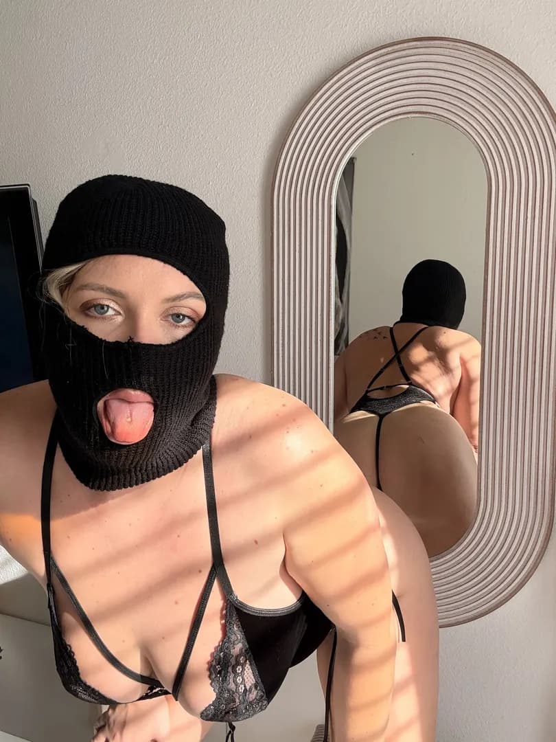 Lucylla – MYM creator profile picture