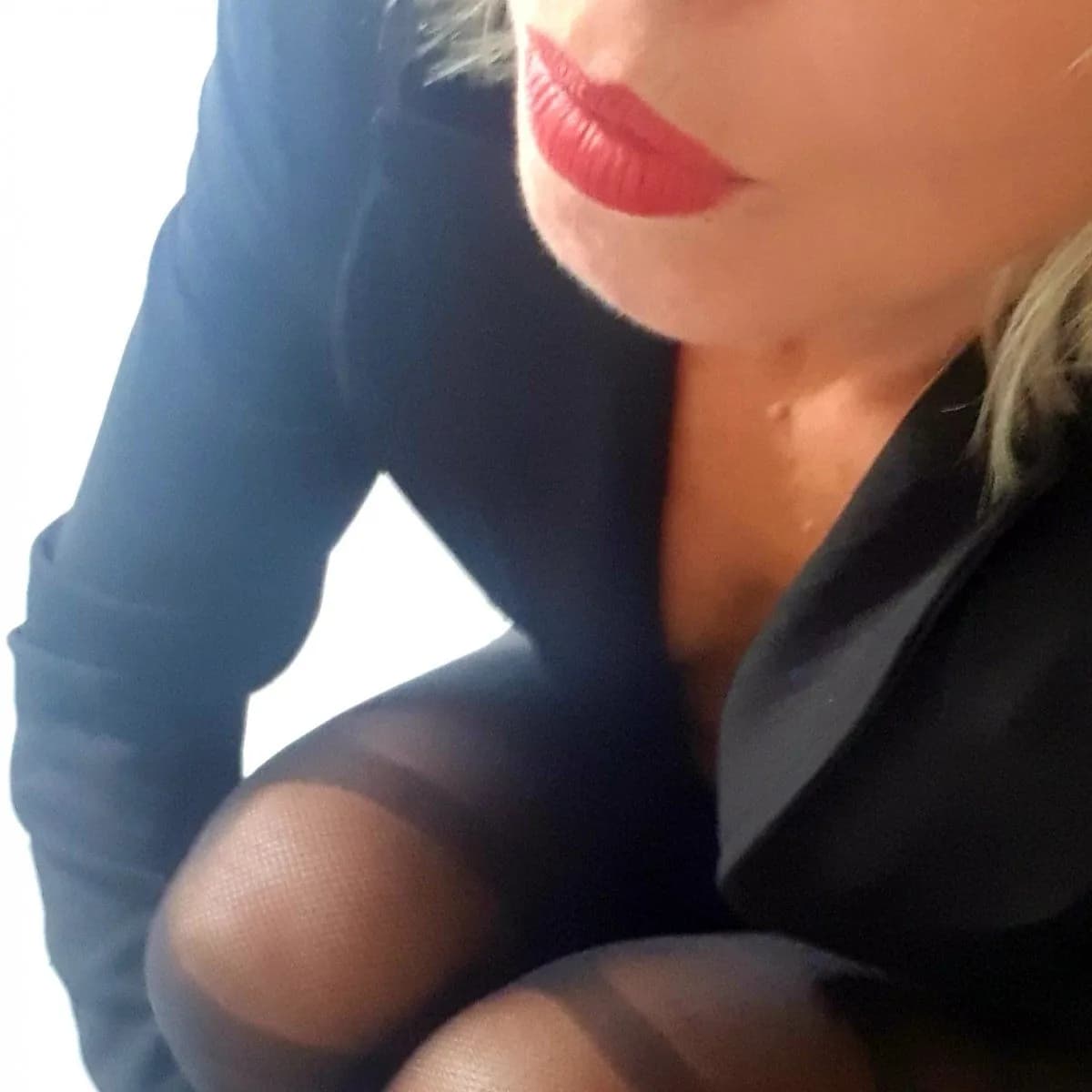 Madame_rose – MYM creator profile picture