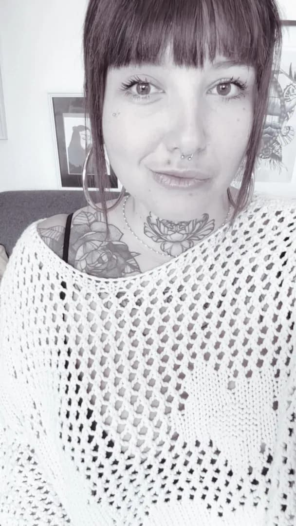 Mirages_ – MYM creator