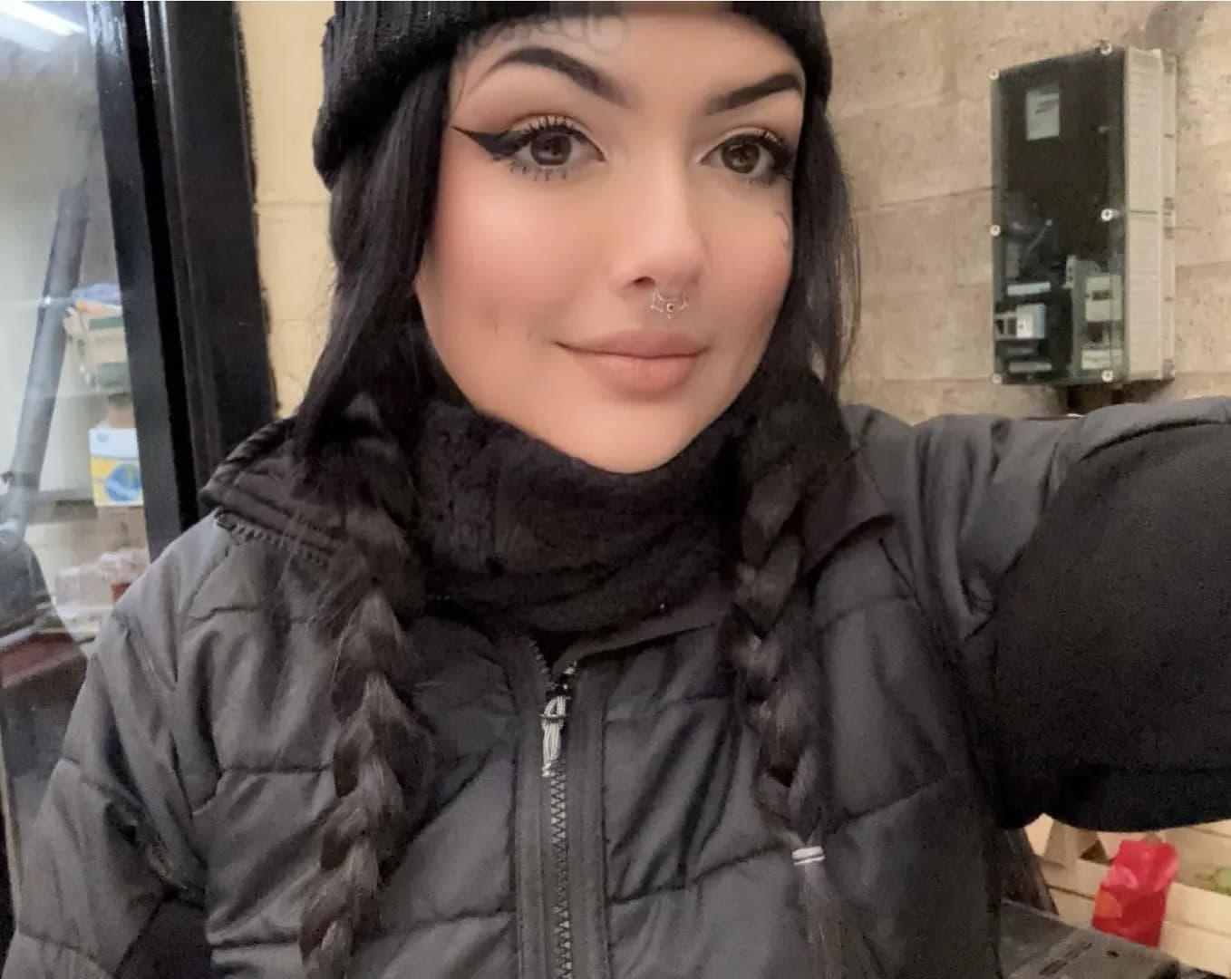 Mlle_lili – MYM creator