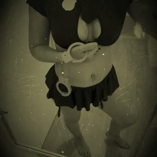 Noraplaisirdesyeux – MYM creator profile picture