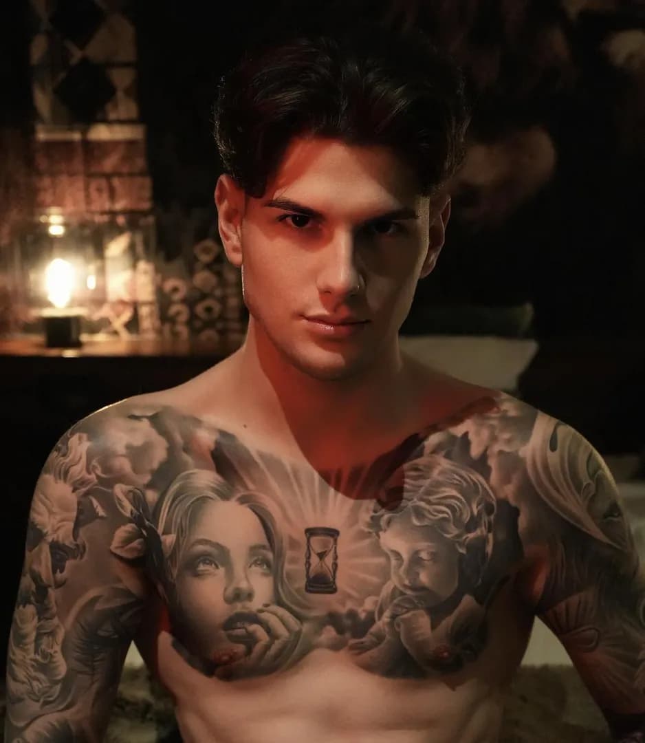 Olexonio – MYM creator