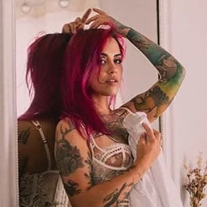 Prunette_ – MYM creator