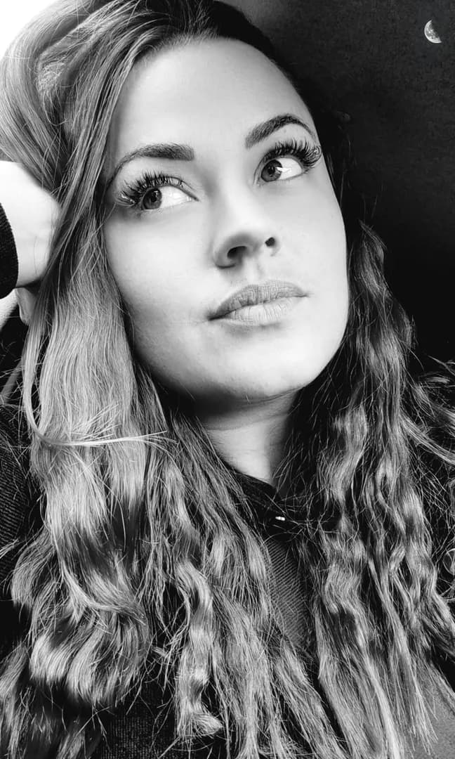 Vicalouquaofficial – MYM creator