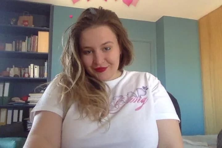 Zoeschrute – MYM creator profile picture